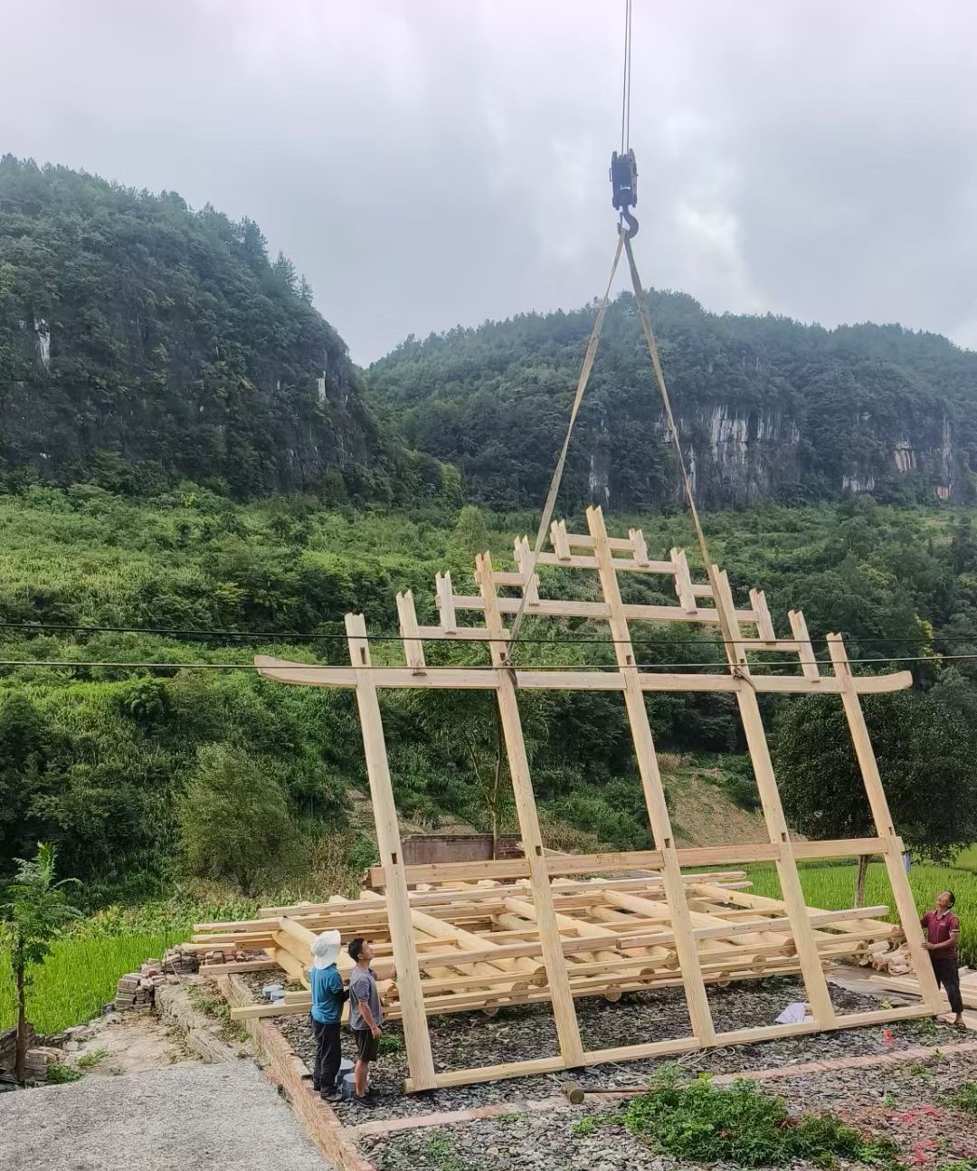 嘉善县汽车吊出租公司怎么保证发动机散热问题