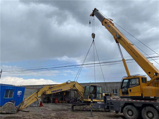 嘉善县25吨吊车的工作半径是多少？